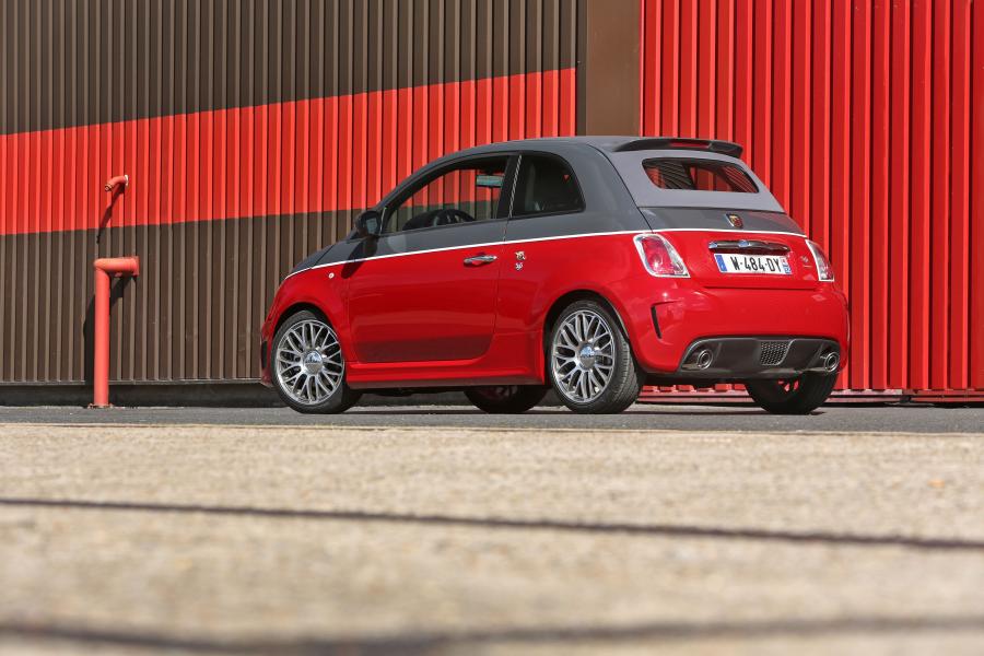  Abarth 595C Turismo 2012 года  (фото 31 из 54)